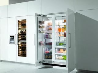Система переставляемых по высоте полочек VarioBord в холодильниках Miele 