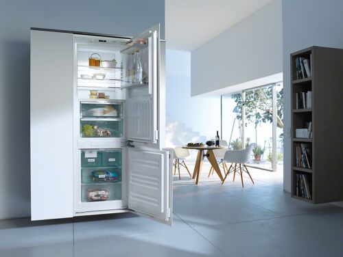 Холодильник Miele KFN 37692iDE