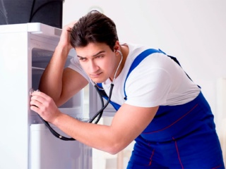 Что делать, если холодильник булькает при закрытии дверцы?