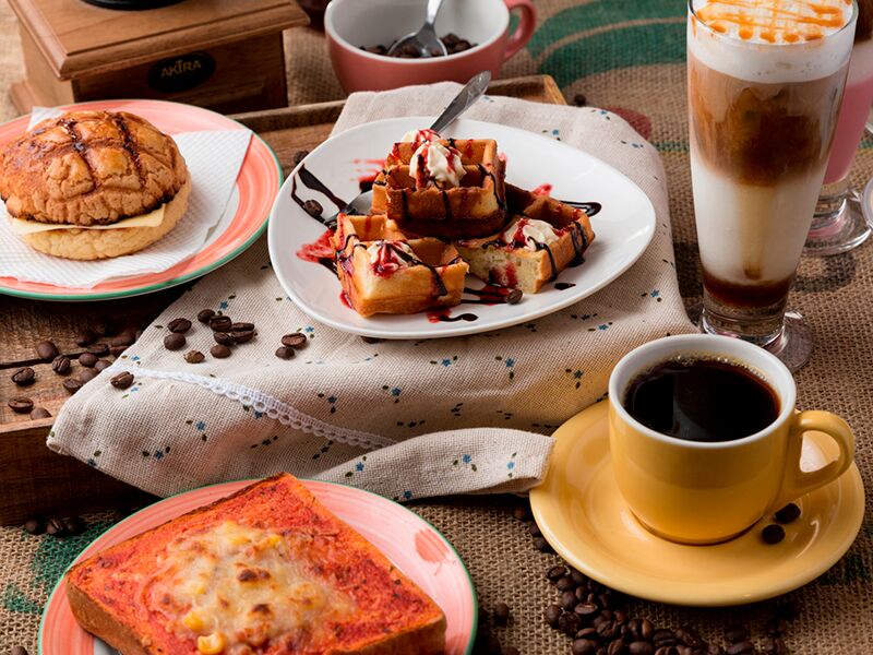 Какие продукты можно есть вместе с кофе на завтрак