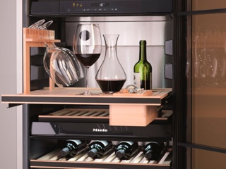 Магнитные планки NoteBoard в винных шкафах от Miele