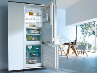 Блокировка дверцы в холодильнике Miele